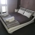 Maison Ane Marie 아볼라
