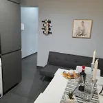 Maison Ane Marie 아볼라