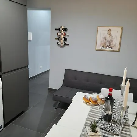 Maison Ane Marie אבולה